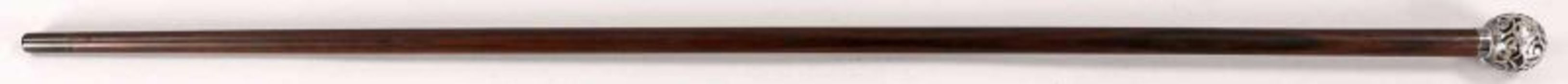 Spazierstock Ebenholz/Glas/Silber, U.S.A., um 1900 Konisch ansteigender Stock. Kugelförmiger knauf