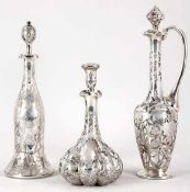3 Jugendstil-Karaffen Glas/999er Silber, Matthews & Co. u.a., U.S.A., um 1900 Variier. Formen.