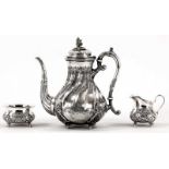 Kaffeekanne u. Zucker-/Sahne-Set Versilbert/Sterling Silber, Frankreich/Deutschland, 1.H.20.Jh.