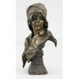 Villanis, Emmanuel (Lille 1858 - 1914 Paris) Figur "Esmeralda", Bronze gegossen und patiniert, Büste