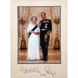 Foto, "Die Königin von England und Prinz Phillip", aufgenommen im Jahr 2003, handsigniert von beiden