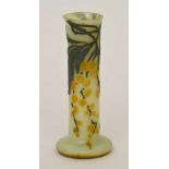 Vase, um 1905, gelblich milchiges Glas, herausgeätzter und herausgeschliffener Mimosenzweig,