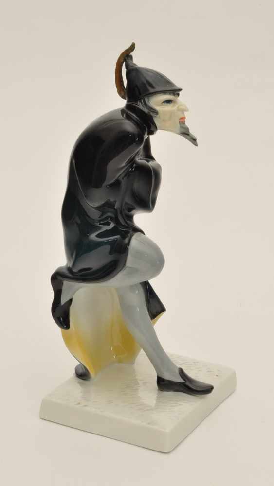 Porzellanfigur, "Mephisto", gemarkt Ens (Thüringen), Höhe 25,0 cm, Spitze der Hutfeder geklebt