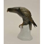 Porzellanfigur, "Adler", Thüringen, um 1920, im Boden gemarkt, Höhe 22,0 cm, kleiner Chip