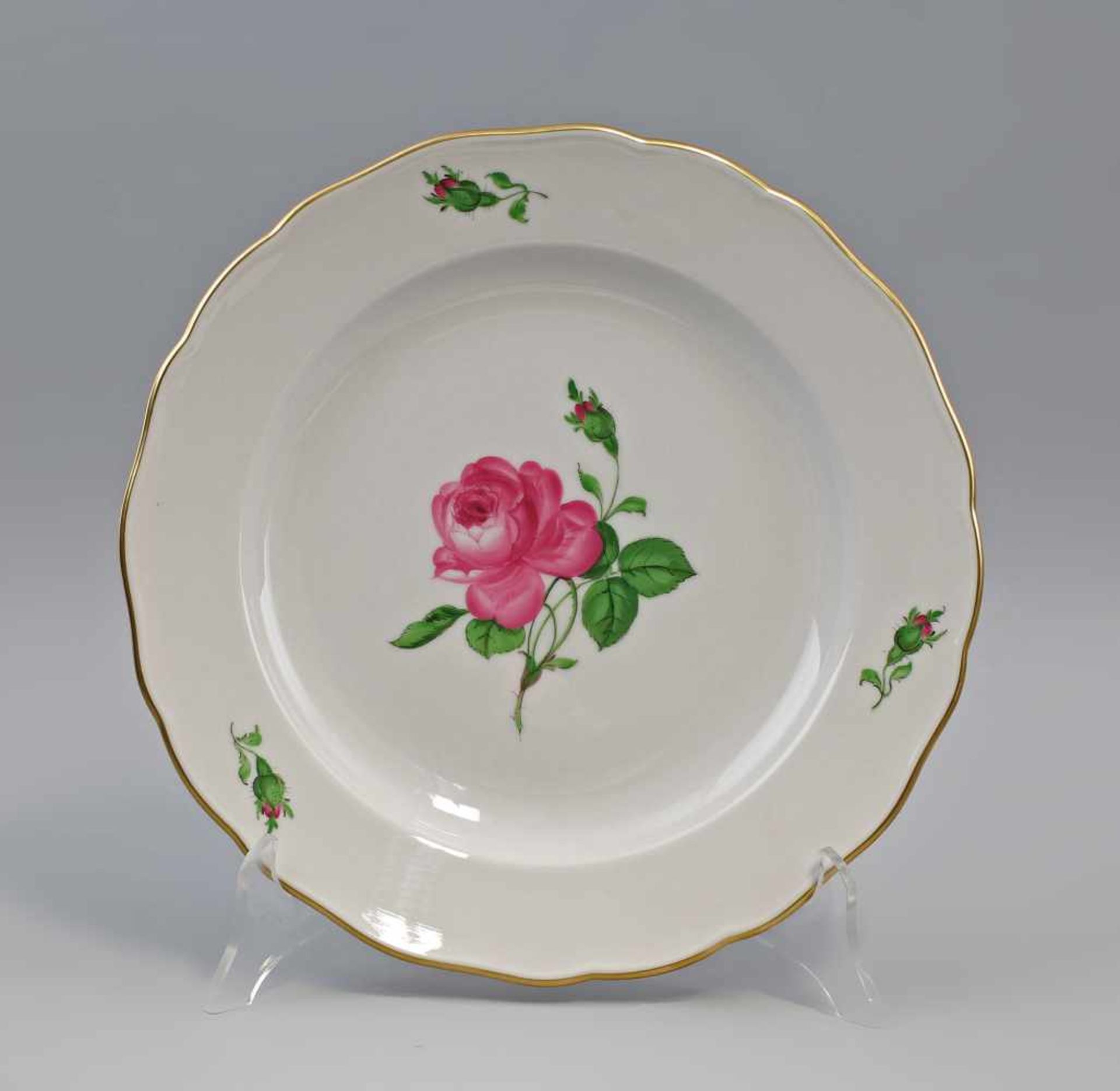 Speise-Teller Meissen Rose unterglasurblaue Schwertermarke Meissen, nach 1934, ohne Durchschliffe,