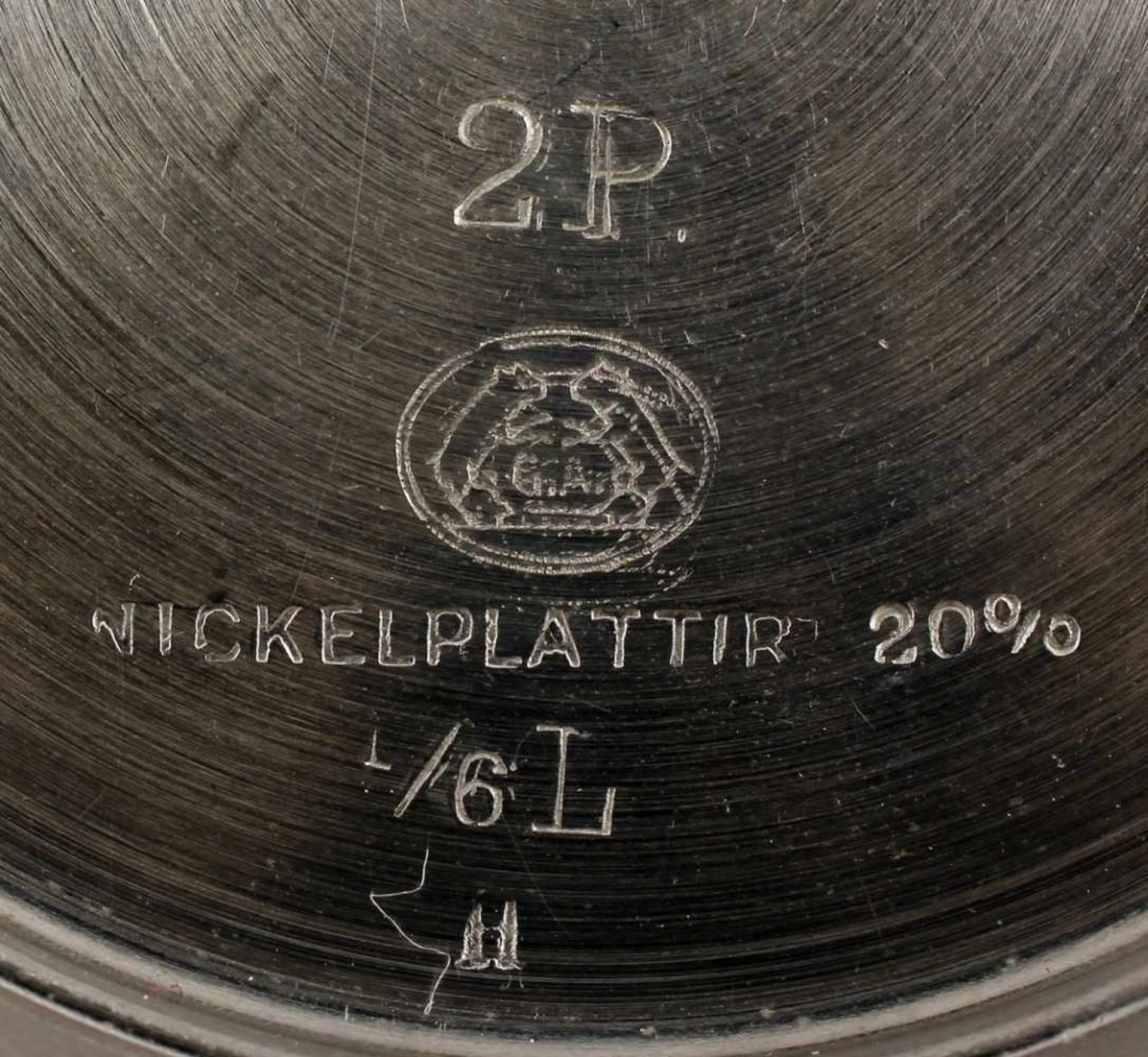 Kernstück Nickel 3.teilig . um 1900, Metall vernickelt, am Boden geamrkt "G.A." im Oval zwischen 2 - Bild 2 aus 2