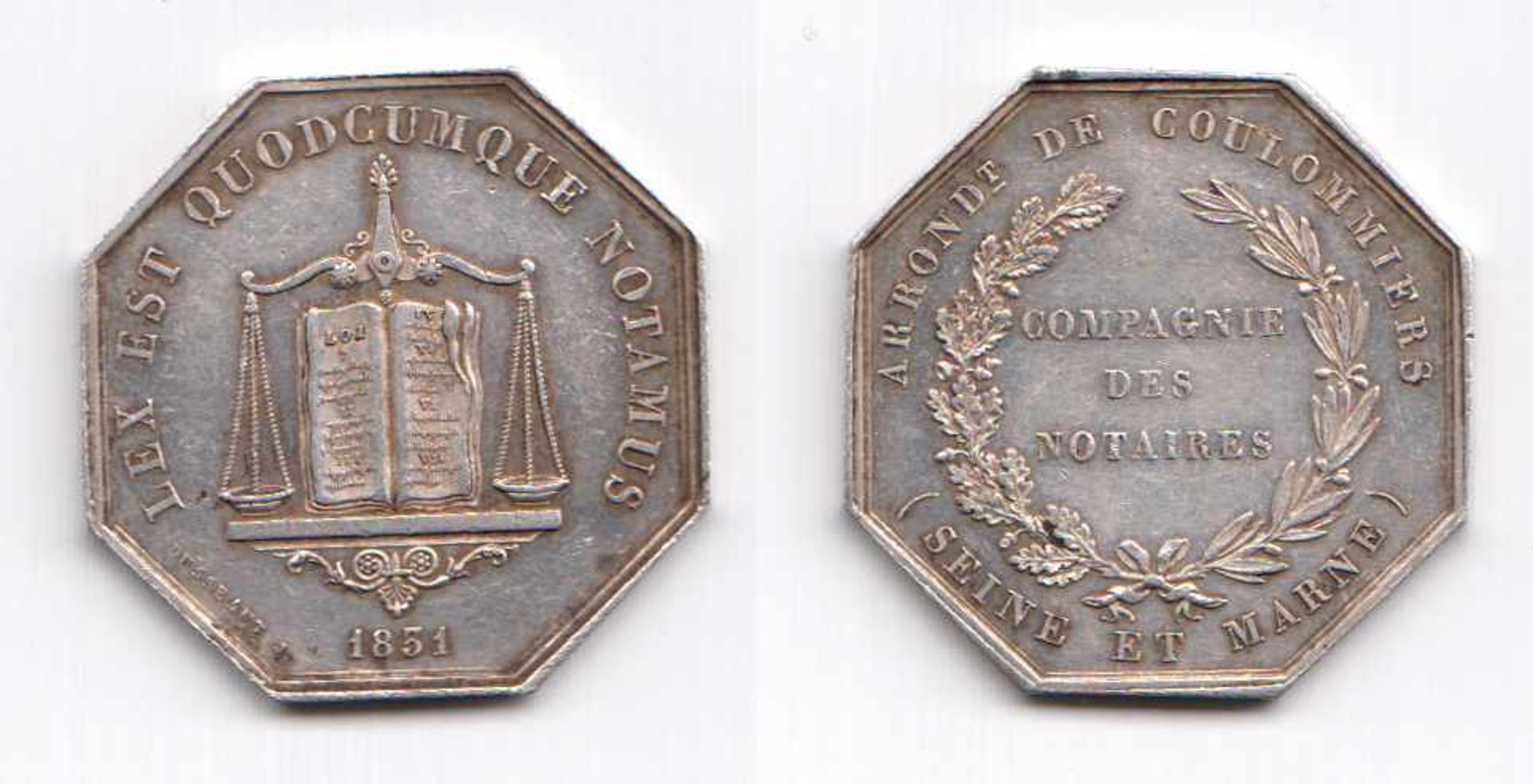 8-eckige Silbermedaille Compagnie Des Notaires 1831. Vs "Arrondt De Coulommiers (Seine Et