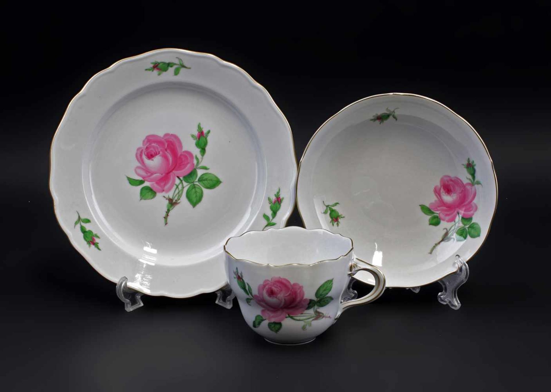 Kaffee-Gedeck Meissen Rose unterglasurblaue Schwertermarke Meissen, nach 1934, ohne Durchschliffe,