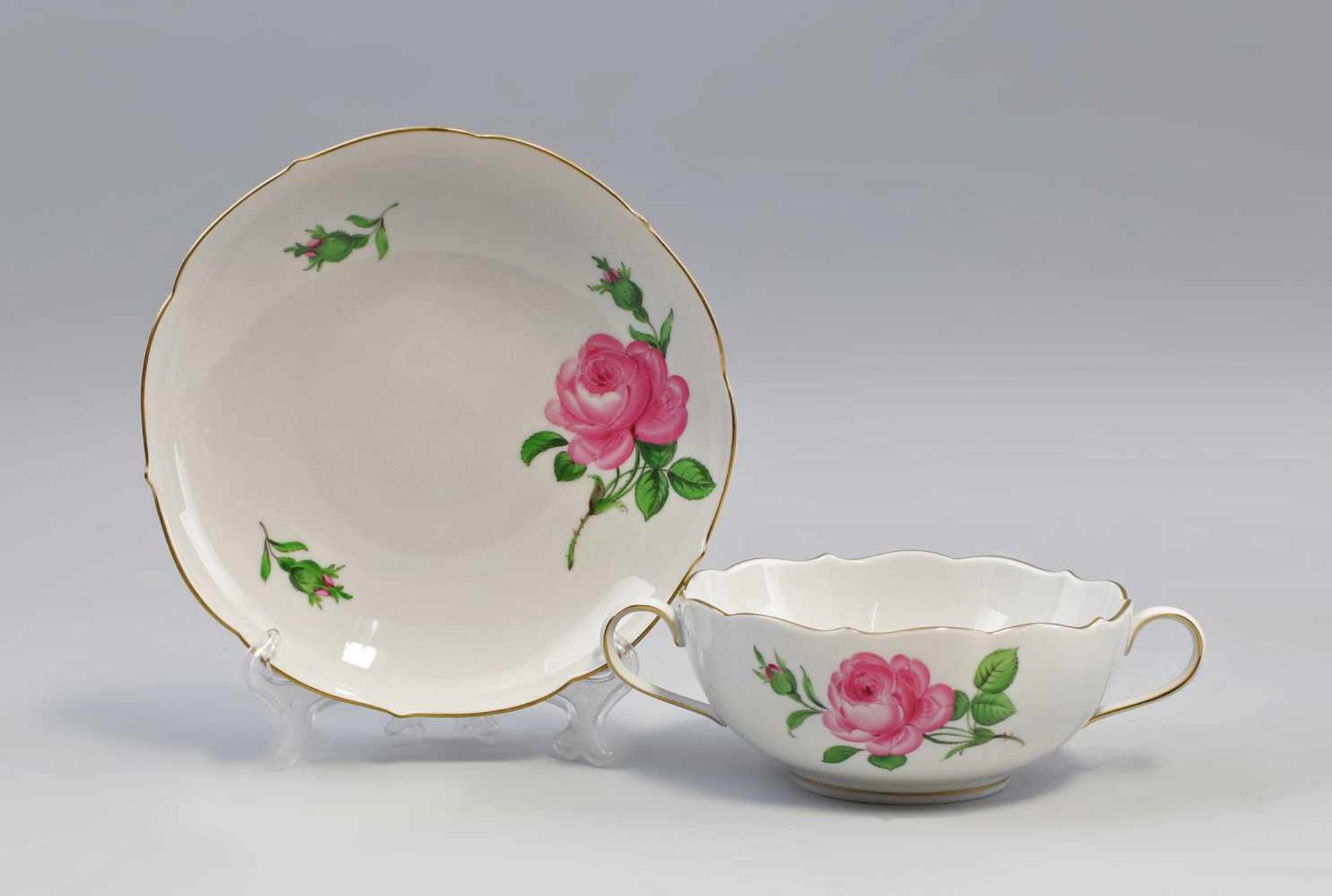 Suppentasse mit Teller Meissen Rose unterglasurblaue Schwertermarke Meissen, nach 1934, ohne