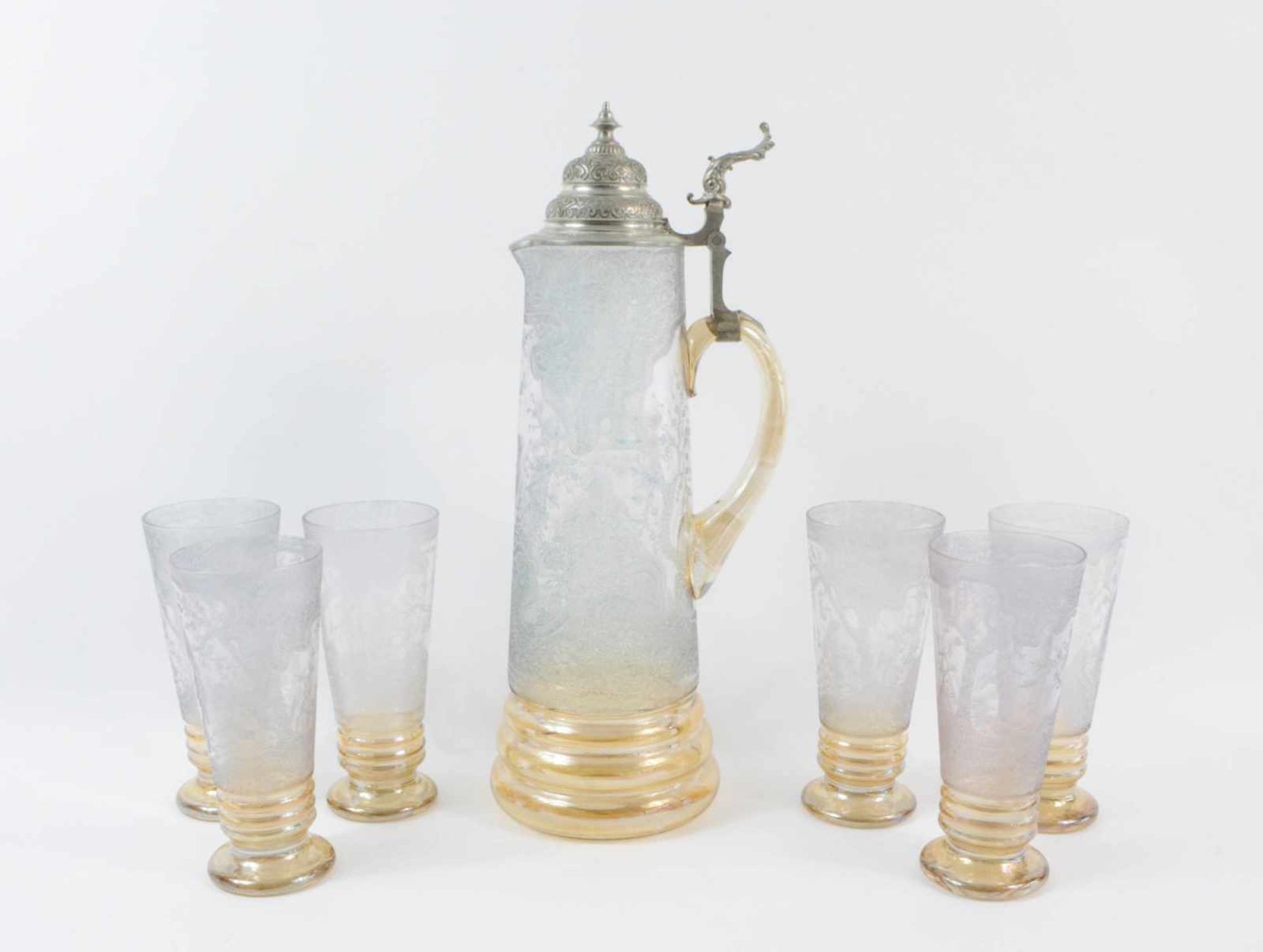 Großer Glaskrug mit Zinndeckel und 6 Gläser Deutschland, um 1890, Glas und Zinnmontierung, die