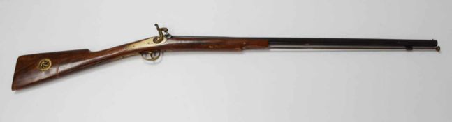 Damen-Perkussionsgewehr 20. Jh., Schafteinlage für Zündplättchen, mit Stopfer, Länge 116 cm,