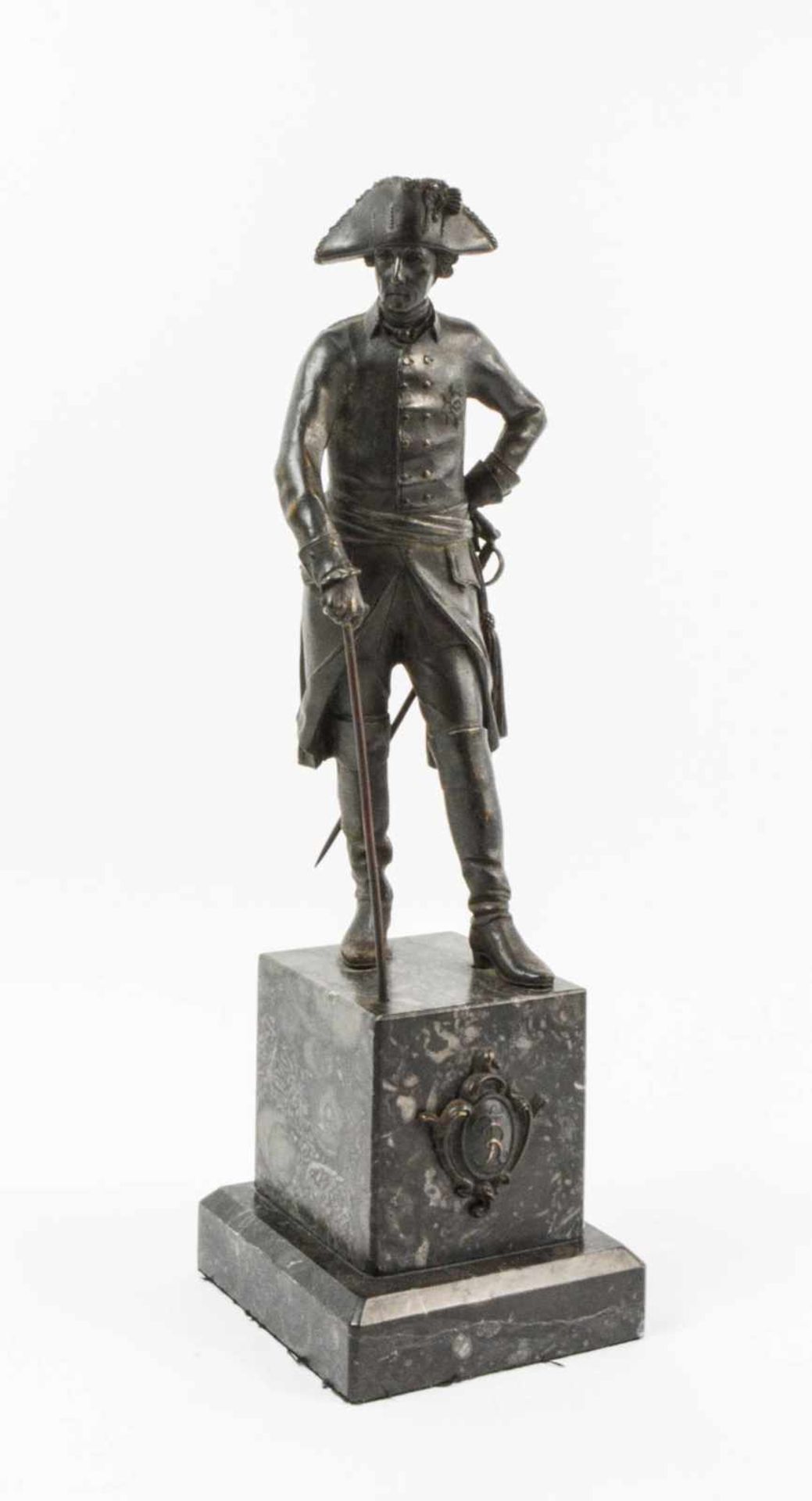 Christian Daniel Rauch (Arolsen 1777 - 1857 Dresden) Standbild Friedrichs des Großen, Bronze, dunkel