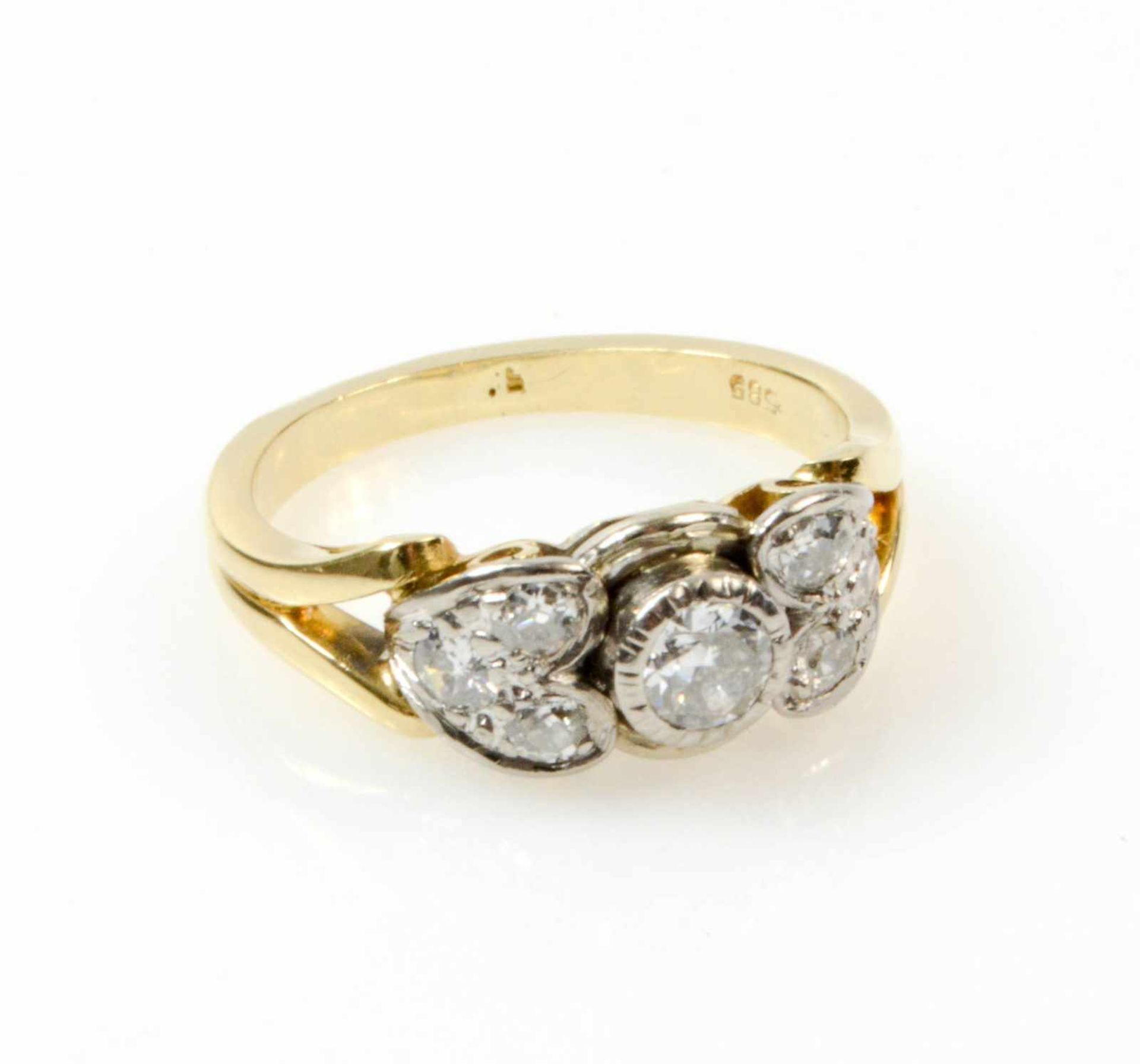 Damenring 585 Gelb- und Weißgold, besetzt mit 6 Altschliff-Diamanten und einem Brillanten, gesamt