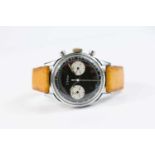 Herrenarmbanduhr Clebar, Panda Chronograph, um 1950, Handaufzug, Gehäuse Stahl, Durchmesser 33 mm,