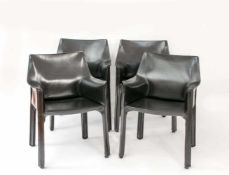 Konvolut 4 Stühle 'Cab' Cassina, Design von Mario Bellini (1935, Mailand), schwarzes Leder, alle