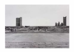 Beate Gütschow (1970 Mainz) (F) Urbane Landschaft, 2005, Fotografie (Light-Jet-Print), 60 cm x 78 cm