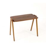 Kleiner Beistelltisch OPAL Kleinmöbel, 1950er/60er Jahre, Platte aus eingefärbtem Eichenholz,
