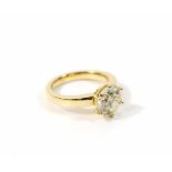 Solitärring 750 Gelbgold, besetzt mit einem Brillanten, 3,012 ct, si/M, Ringdurchmesser 17,5 mm,