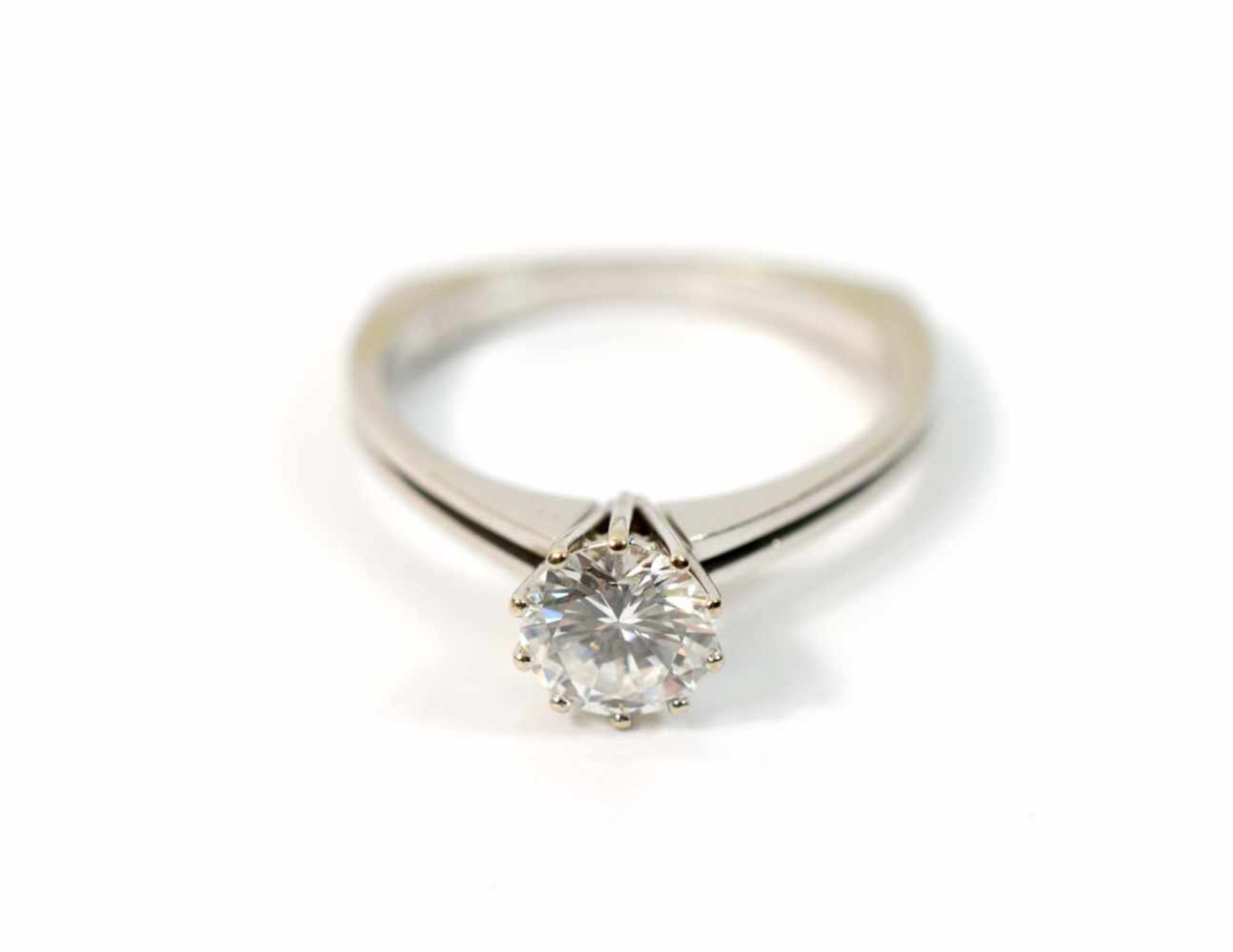 Solitärring 750 Weißgold, besetzt mit einem Brillanten, 1,10 ct, vvs1/G, Ringdurchmesser 20 mm,