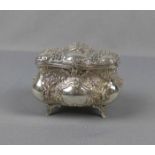 DECKELDOSE / BONBONIÈRE / ZUCKERDOSE / silver box, um 1900, 800er Silber (243 g), deutsch, gepunzt