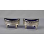 PAAR SALIEREN / SALZGEFÄSSE / pair of silver open salts, Sterlingsilber (87 g), England / London,