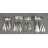 FRÜHSTÜCKS - UND SPEISE - BESTECK / Restbesteck / silver cutlery, 800er Silber (2882 g). Brüssel /