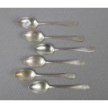 6 TEE - ODER KAFFEE - LÖFFEL / tea spoons, 800er Silber (73 g), deutsch, gepunzt mit Halbmond und