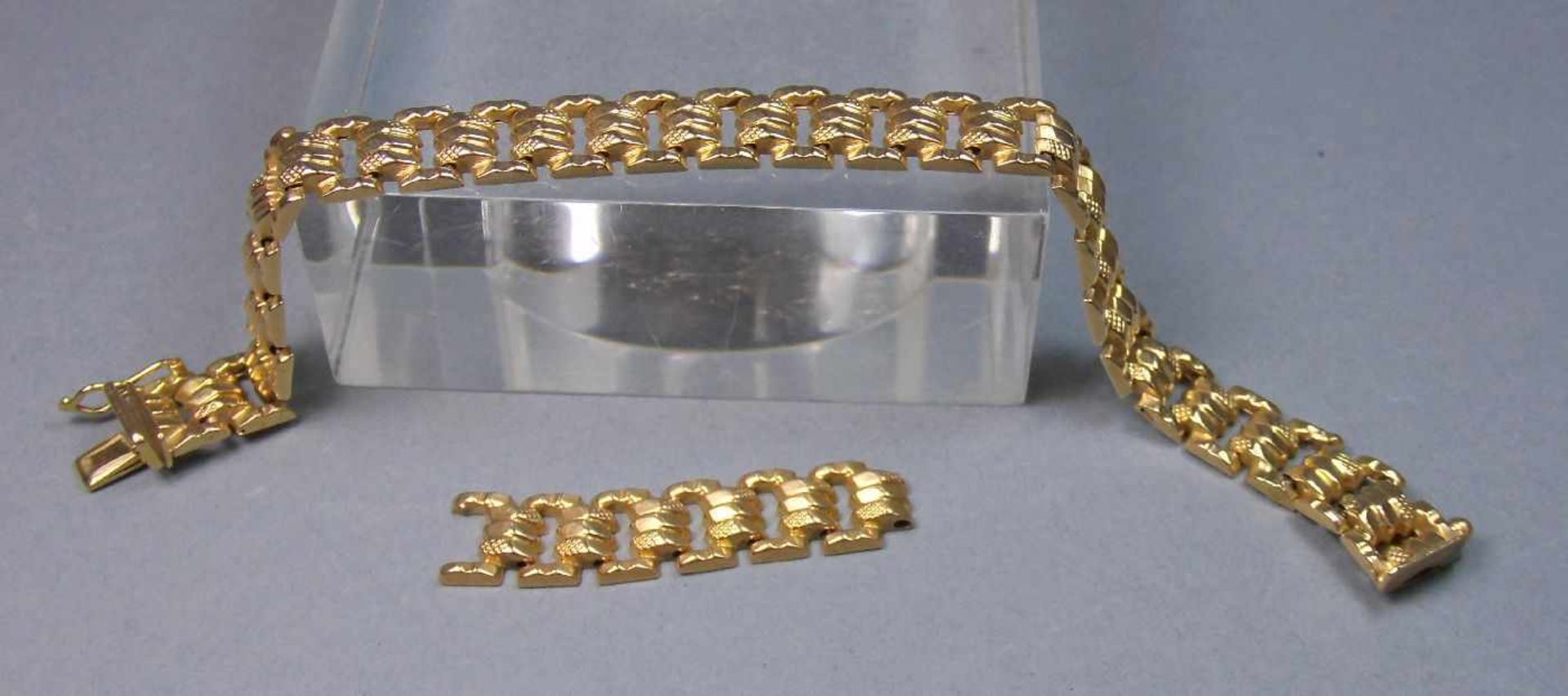 ARMBAND / bracelet aus 750er Gelbgold (Gewicht mit Verlängerung: 15,3 g), Sicherheitsverschluss, - Bild 3 aus 5