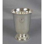 FUSSBECHER/ BECHER / silver cup, 950er Silber (130 g), Frankreich, gepunzt mit sechseckiger