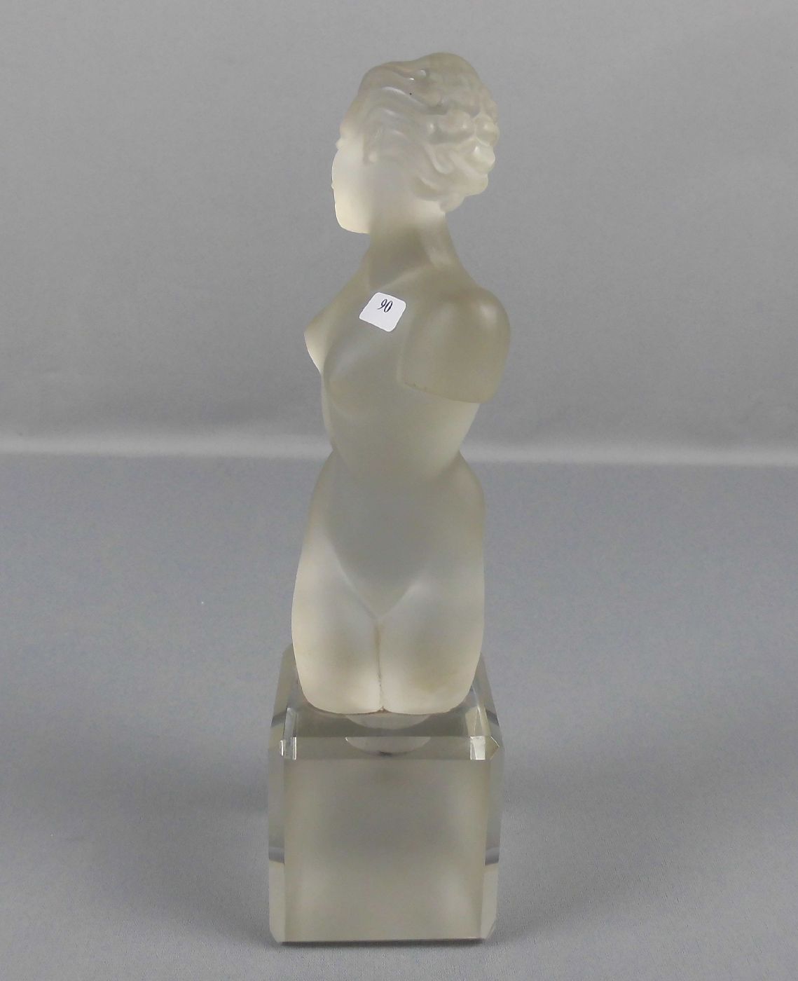 GLAS - SKULPTUR: "Weiblicher Akt / Torso", Kristallglas mit satinierten Partien, gearbeitet im - Bild 2 aus 4