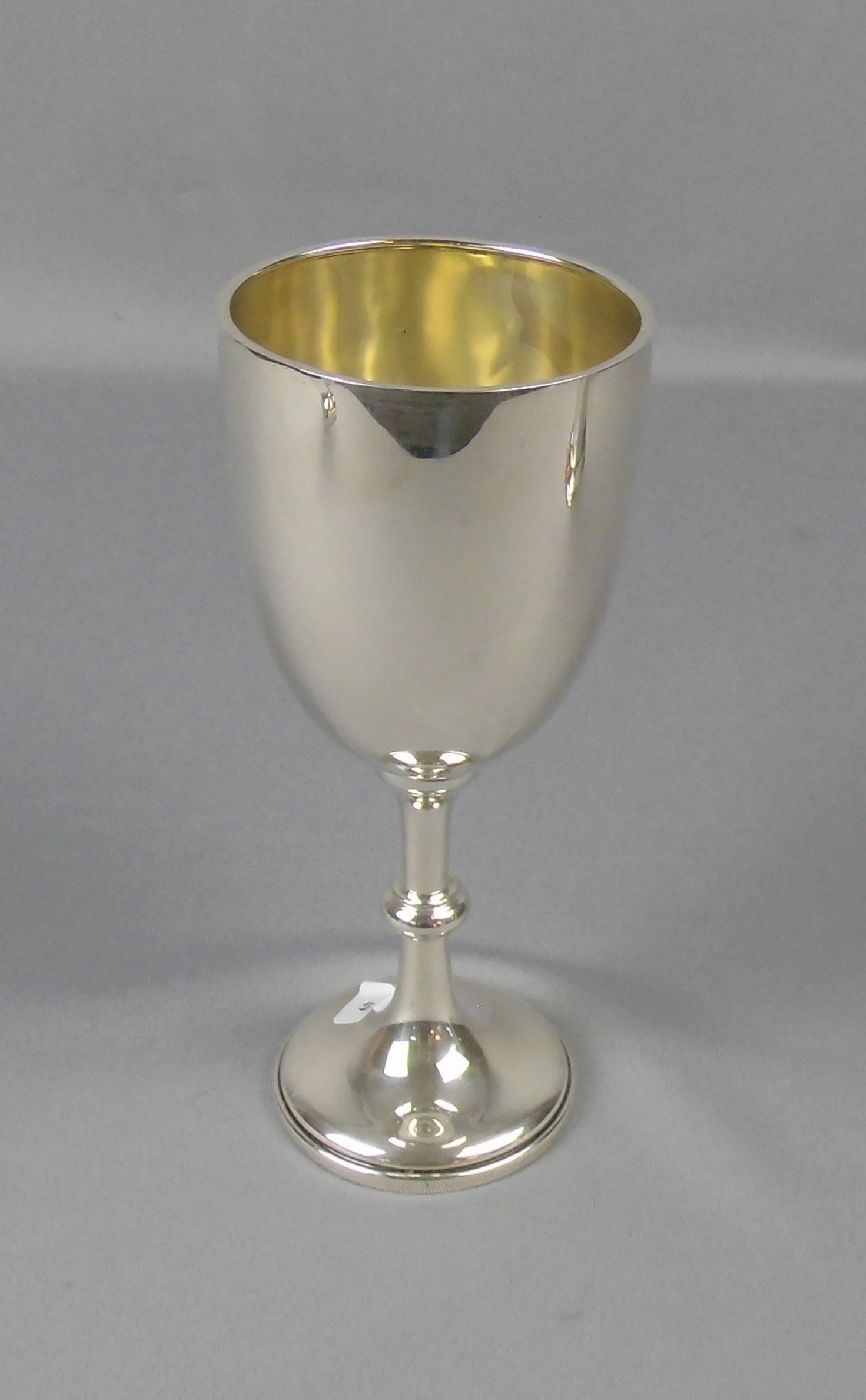 POKAL / WEINKELCH / WEINBECHER/ wine cup, Sterlingsilber (225,57 g), England / London, 1931,