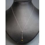 KETTE MIT ANHÄNGER / necklace and pendant, 14 kt. Weißgold (1,7 g). Anhänger besetzt mit einem
