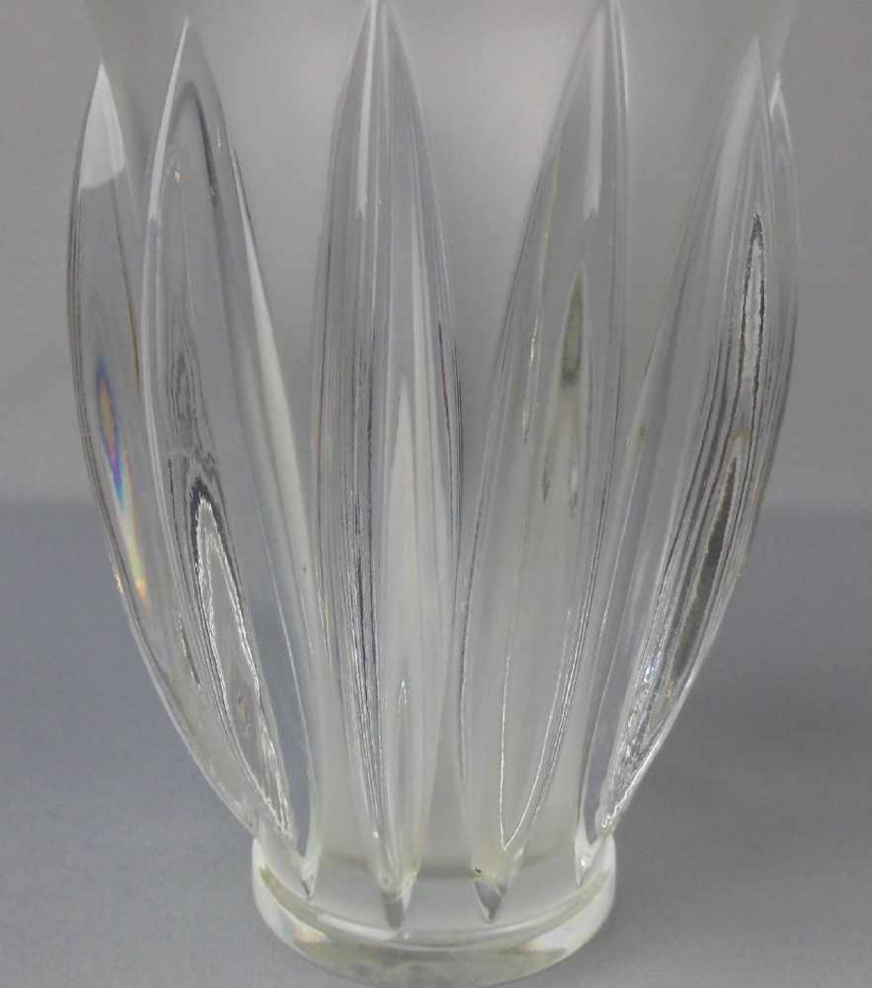 LALIQUE - VASE / glass vase, Kristallglas, partiell satiniert, unter dem Stand mit Nadelsignatur " - Image 2 of 5