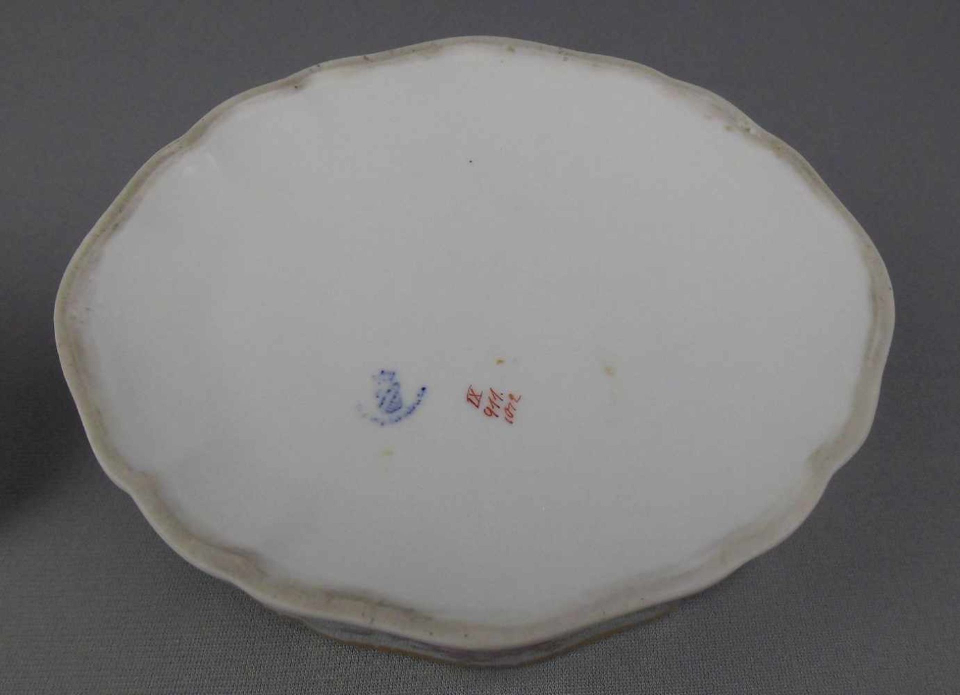 DECKELTERRINE / DECKELDOSE / Compottière / covered bowl, Porzellan, Königliche Porzellan - Image 9 of 9
