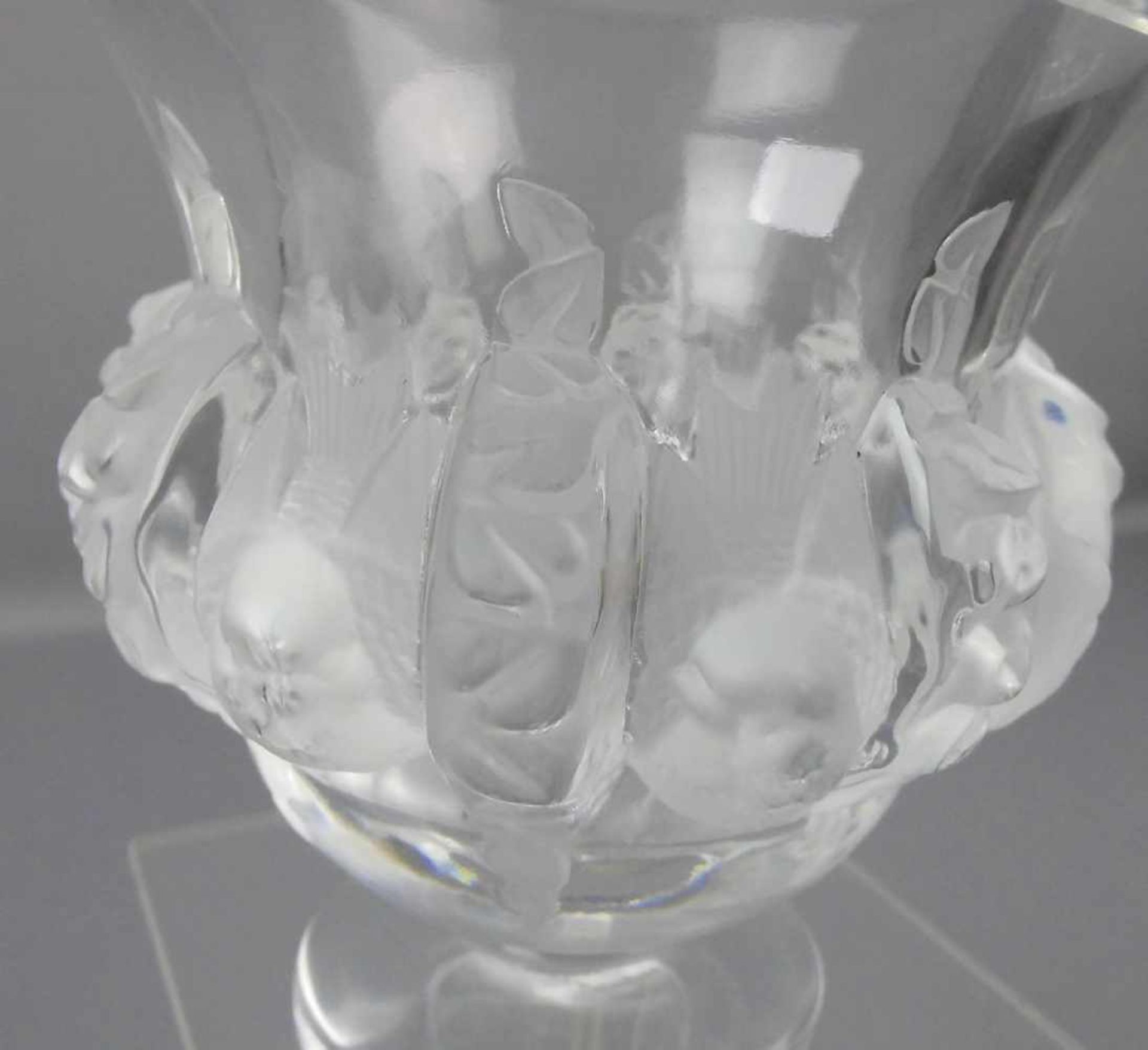 LALIQUE - VASE "DAMPIERRE" / glass vase, Kristallglas, partiell satiniert, unter dem Stand mit - Bild 2 aus 6