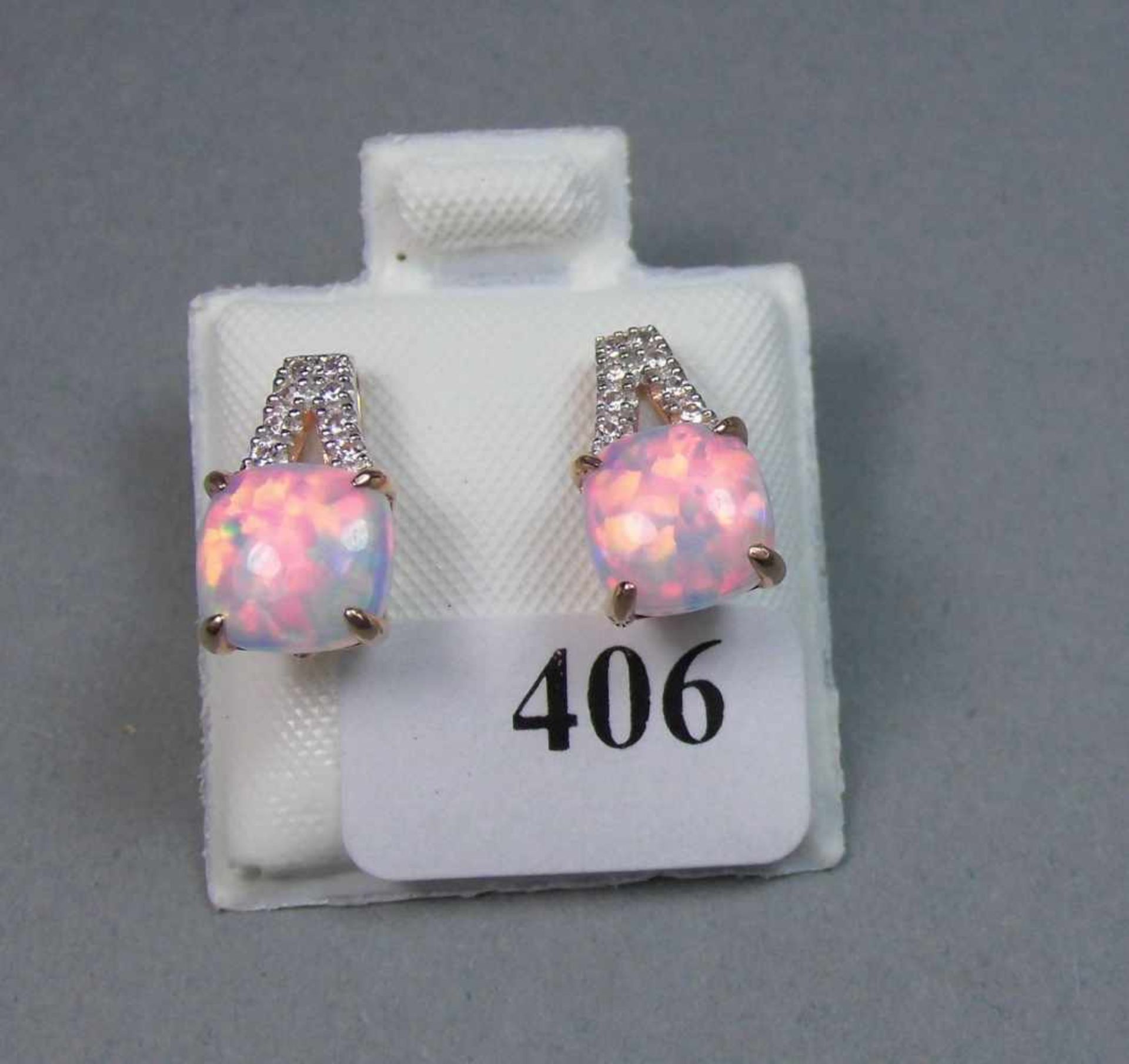 PAAR OHRSTECKER / earstuds, in 585er Gelbgoldfassung, besetzt mit jeweils einem Opal in Karreeform - Image 3 of 3