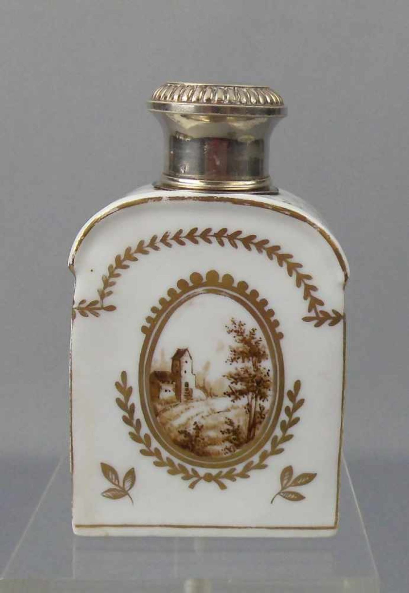 TEEDOSE / tea caddy, Porzellan (ungemarkt), Frankreich, um 1900. Rechteckiger Korpus mit