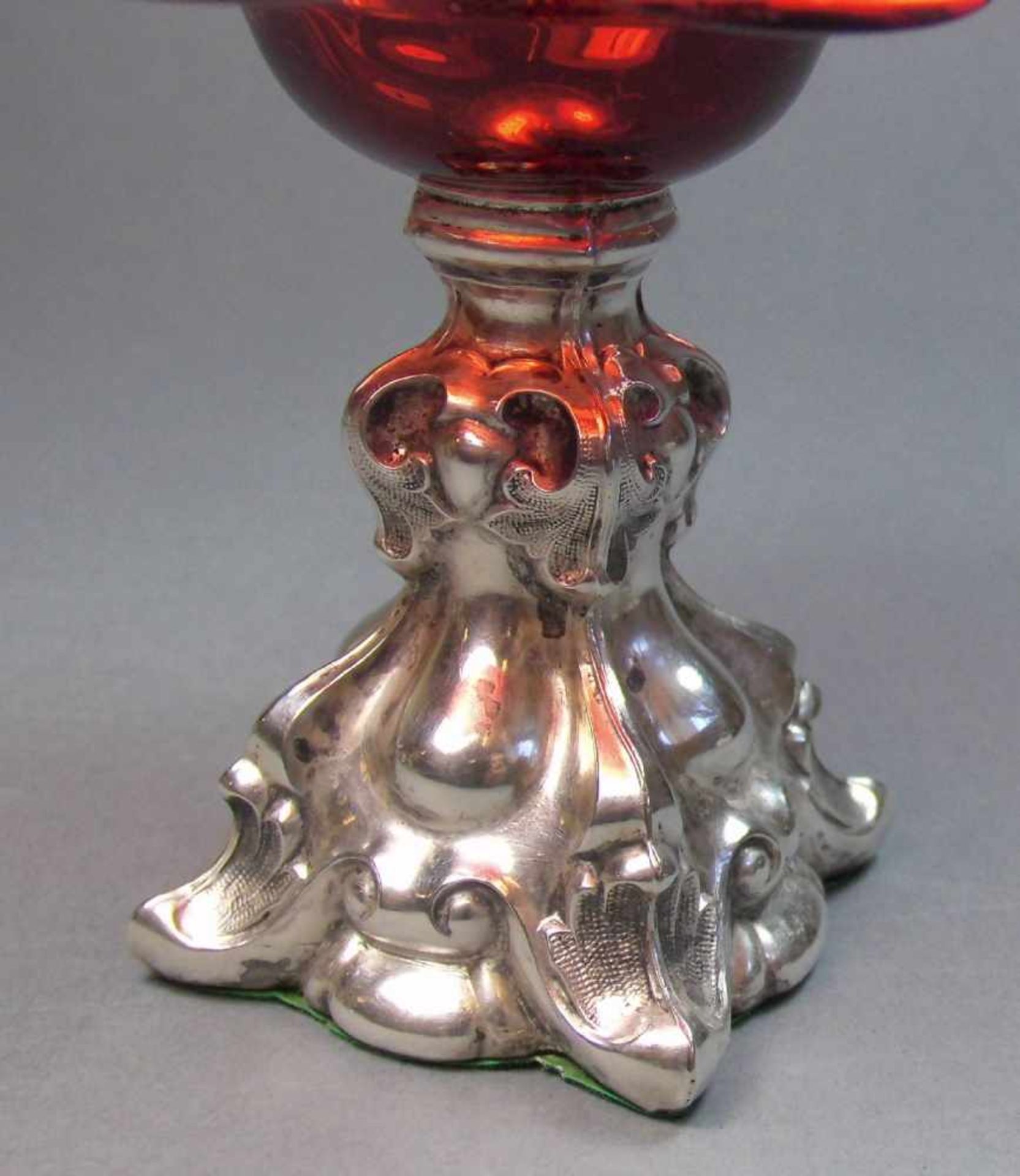 KLEINE FUSSSCHALE / small bowl on a silver stand, Silber (Säure getestet) und Glas, 2. H. 19. Jh.; - Bild 3 aus 5