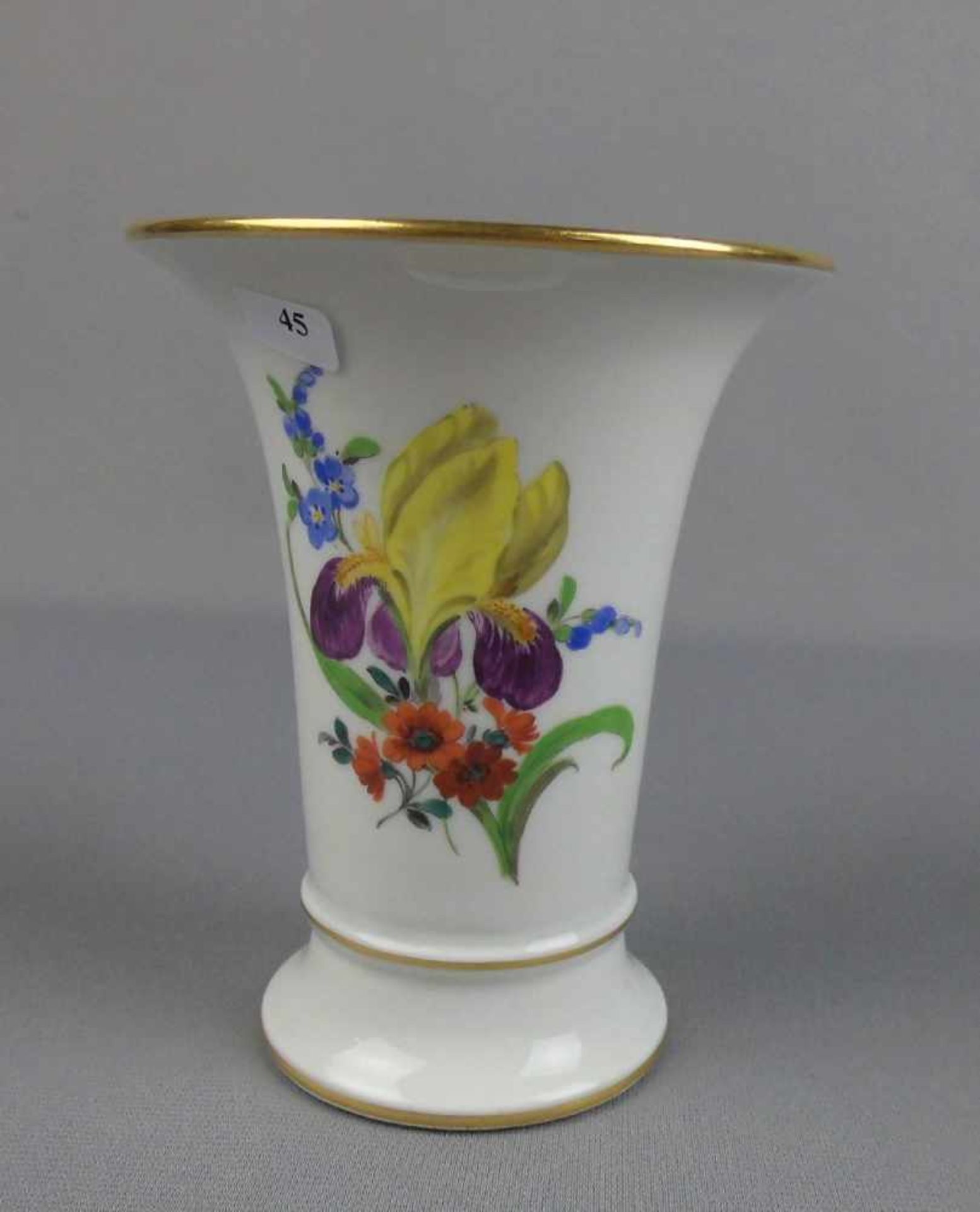 VASE, Porzellan, Manufaktur Meissen, unterglasurblaue Schwertermarke, Marke seit 1934 (1. Wahl) - Bild 2 aus 4