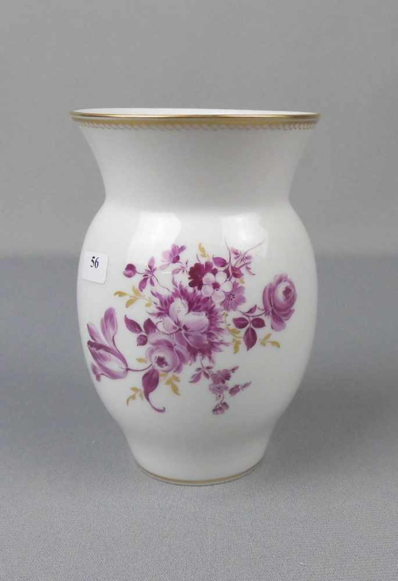 VASE, Porzellan, Manufaktur Meissen, unterglasurblaue Schwertermarke, Marke seit 1934 (1. Wahl)