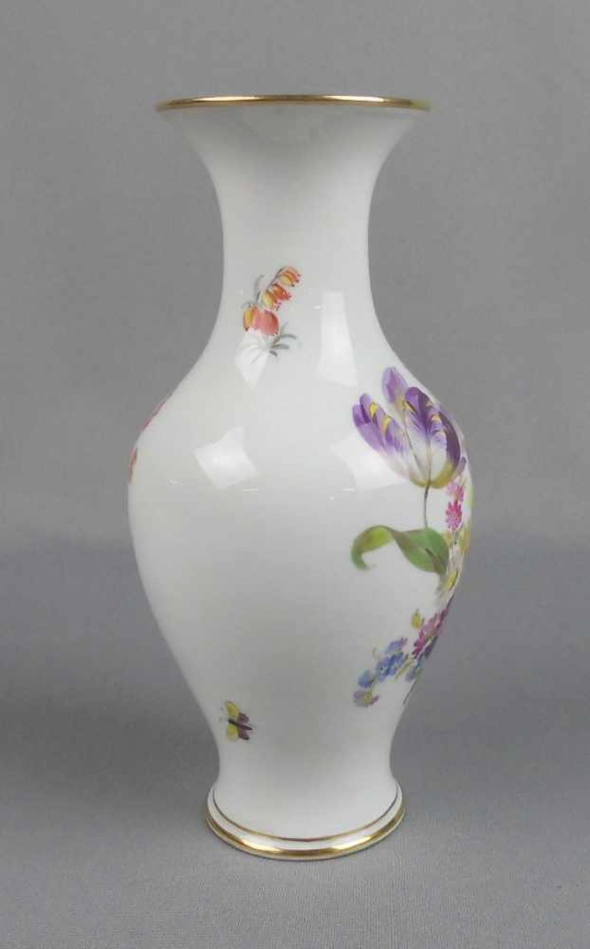 VASE, Porzellan, Manufaktur Meissen, unterglasurblaue Knaufschwertermarke, Marke 1860-1924 (1. Wahl) - Bild 2 aus 5