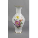 VASE, Porzellan, Manufaktur Meissen, unterglasurblaue Knaufschwertermarke, Marke 1860-1924 (1. Wahl)