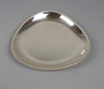 DREIPASSIGE SCHALE / silver plate, 835er Silber (376 g), deutsch, gepunzt mit Halbmond, Krone,