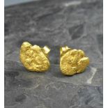 OHRSTECKER / ear studs in Nuggetform, 585er Gold (2,7 g).