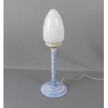 ART DÉCO TISCHLAMPE / BAKELIT - LAMPE, Frankreich, um 1920, einflammig elektrifiziert mit