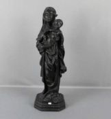 MUTTERGOTTES / MONDSICHEL-MADONNA, ebonisierte Eiche, 2. Hälfte 20. Jh., nach historischem Vorbild