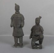 PAAR "TERRAKOTTA - KRIEGER". Figuren nach dem Vorbild der Soldaten aus der Terrakotta-Armee des