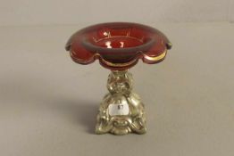 KLEINE FUSSSCHALE / small bowl on a silver stand, Silber (Säure getestet) und Glas, 2. H. 19. Jh.;