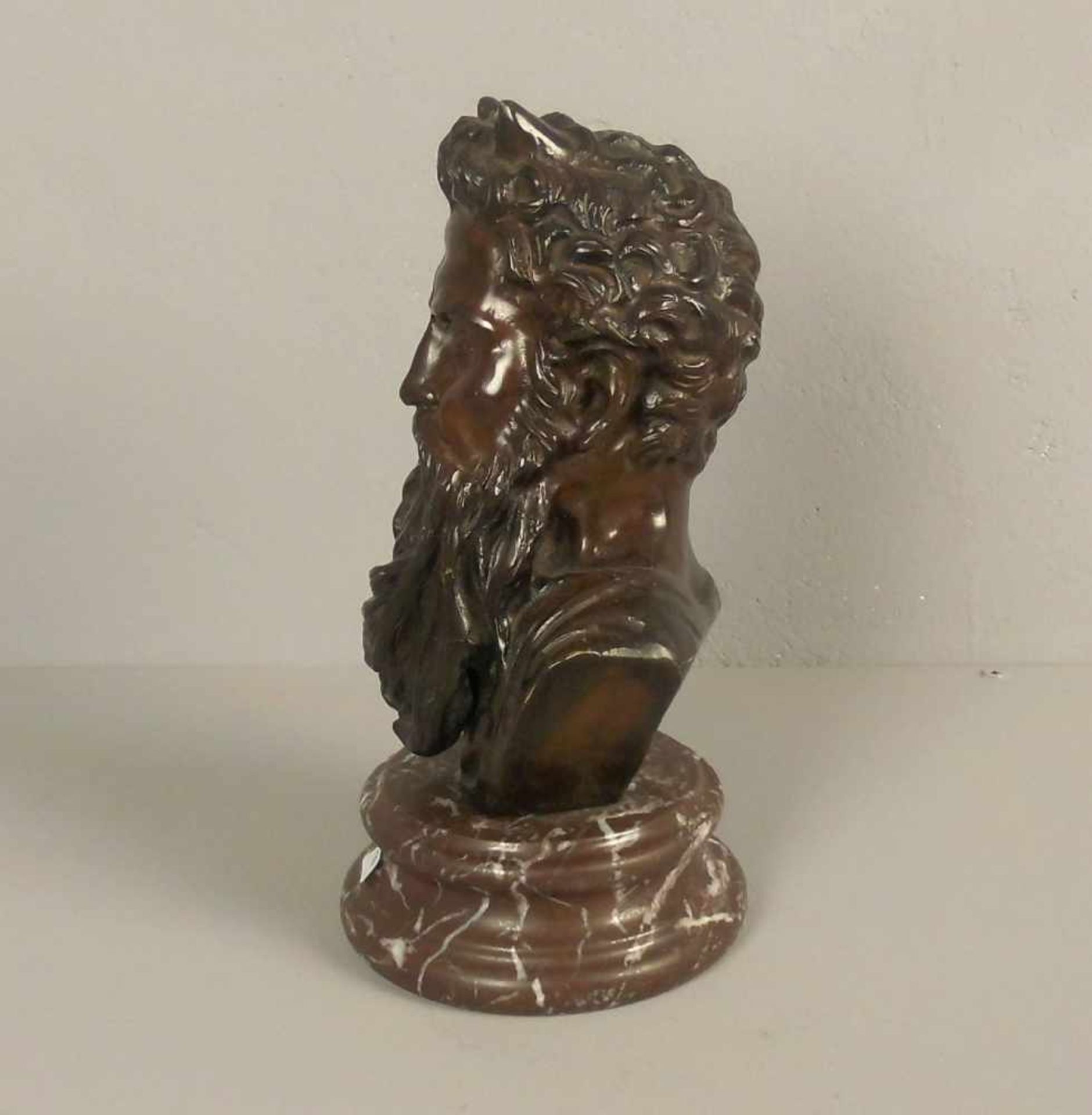 ANONYUMUS (Bildhauer des 19. Jh.), Büste / Skulptur / sculpture: "Moses", gearbeitet nach der - Bild 4 aus 4