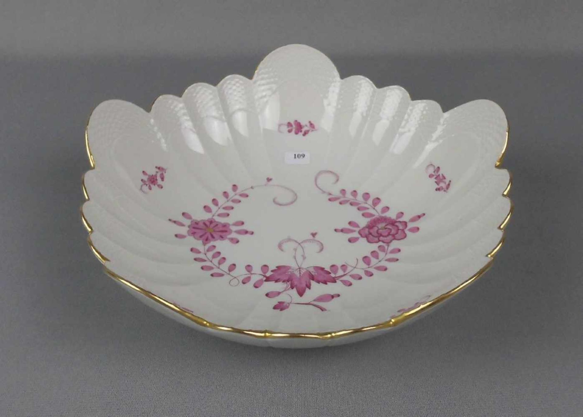 SCHALE / bowl, Porzellan, Manufaktur Meissen, unterglasurblaue Schwertermarke, Marke seit 1934 (2-